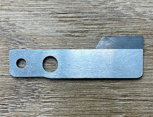 ओवरलॉकर निचला चाकू (X76728001)