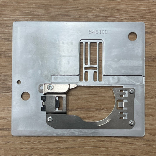 JANOME MEMORY CRAFT 6600P NEEDLE PLATE (846676009)