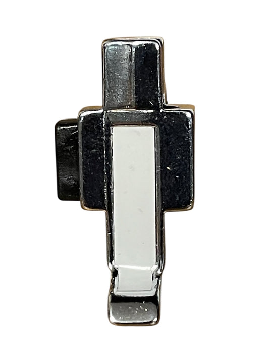 BROTHER PRESSER FOOT HOLDER ASSY (XA5855001)