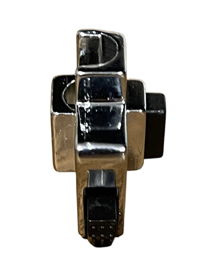 BROTHER PRESSER FOOT HOLDER ASSY (XA5855001)